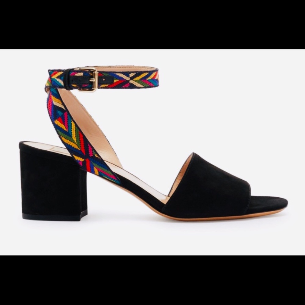 Valentino Garavani Sandals 🎈FLASH SALE🎈 - Picture 2 of 7